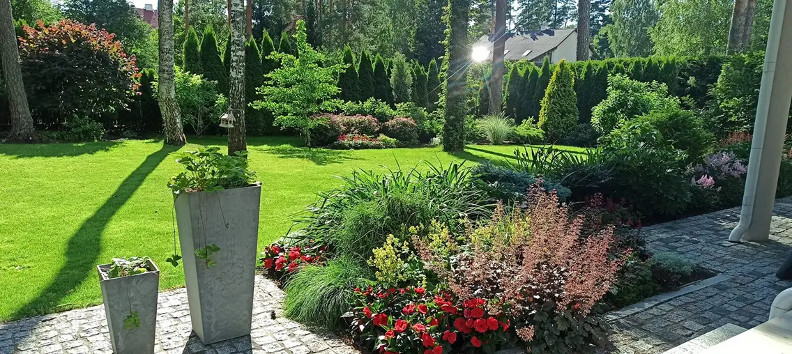 Regulāra privātā dārza kopšana — Green Rise